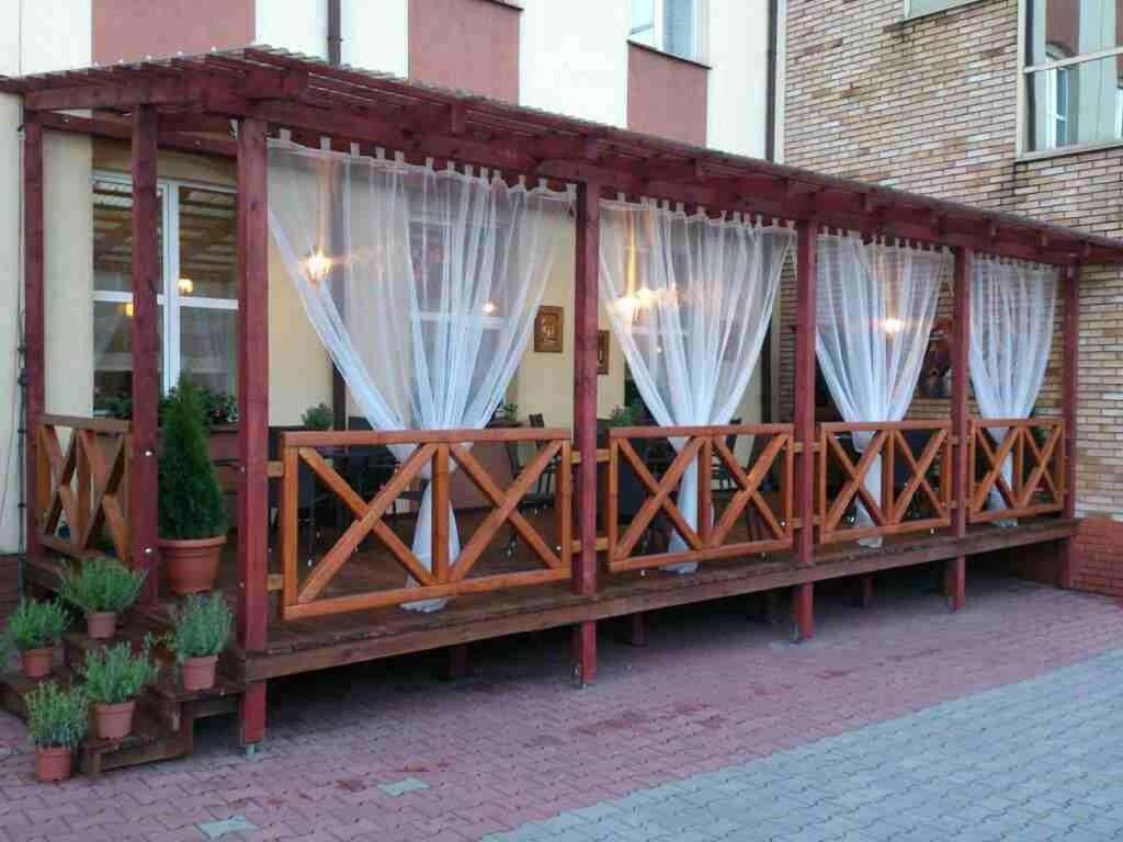 Hotel Piemont Pabianice Εξωτερικό φωτογραφία