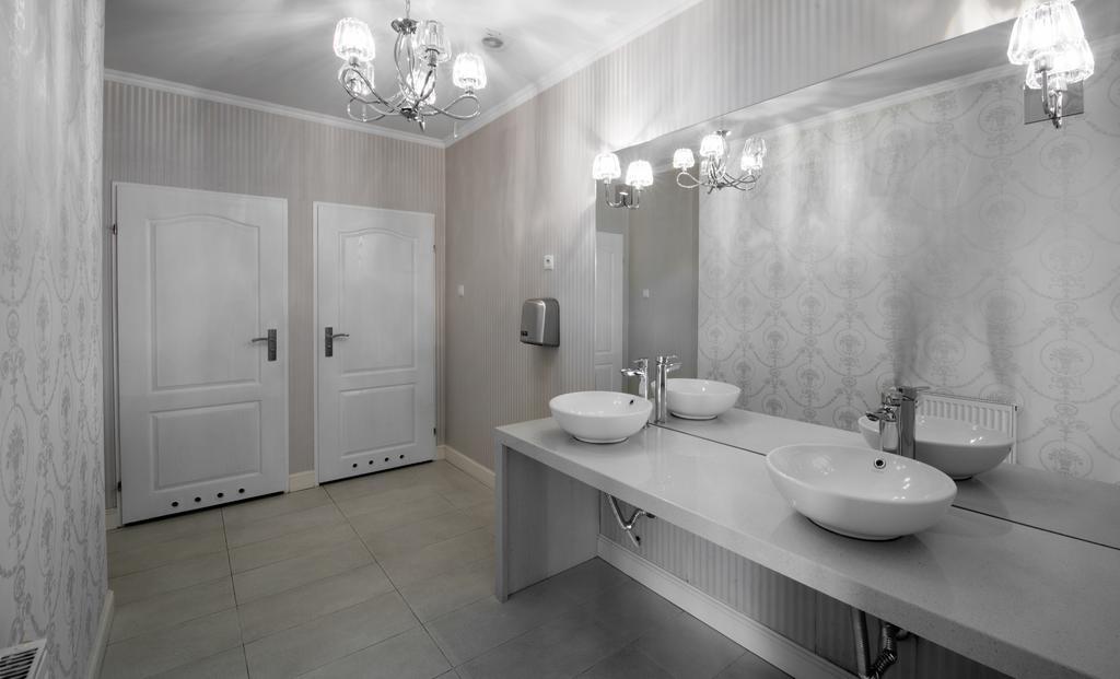 Hotel Piemont Pabianice Εξωτερικό φωτογραφία