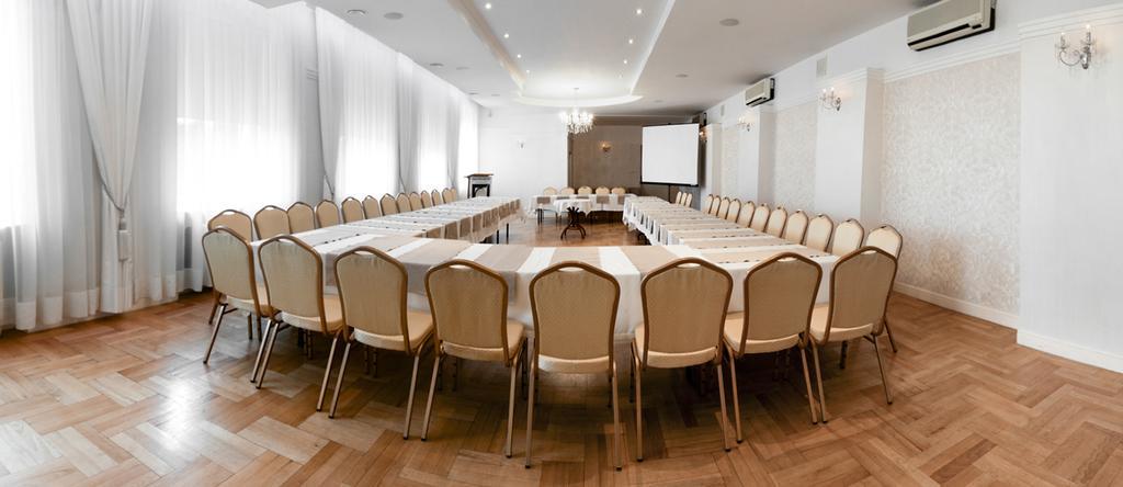 Hotel Piemont Pabianice Εξωτερικό φωτογραφία