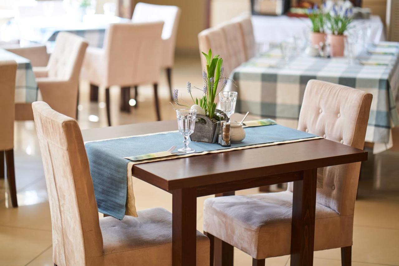 Hotel Piemont Pabianice Εξωτερικό φωτογραφία